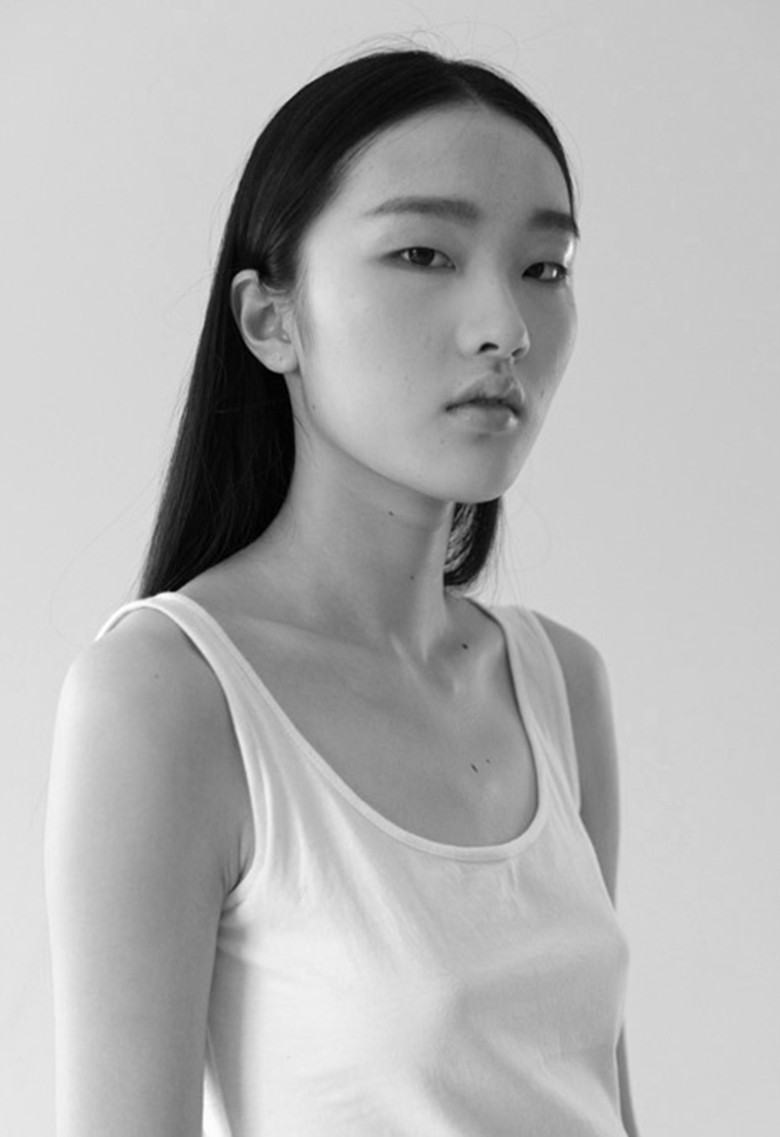 Female model photo shoot of YanminJiang