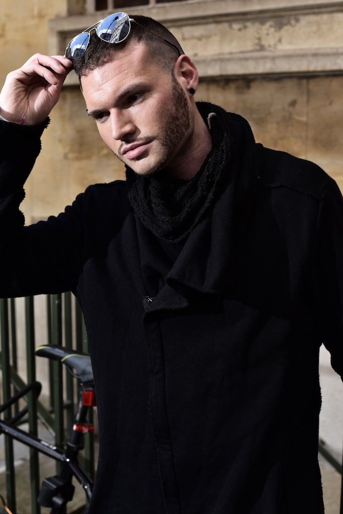 Male model photo shoot of Thomas Perni