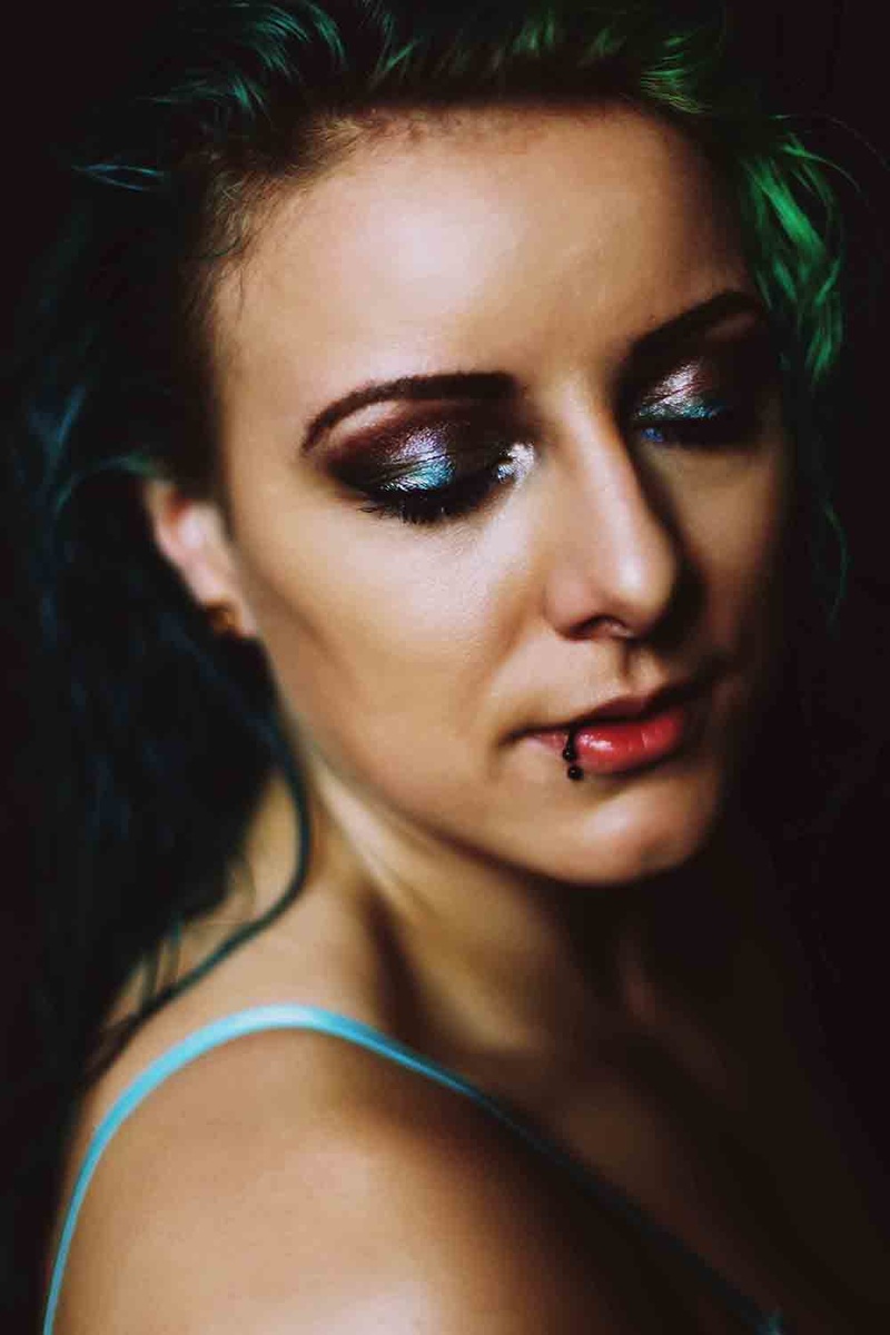 Female model photo shoot of Nina_makeup