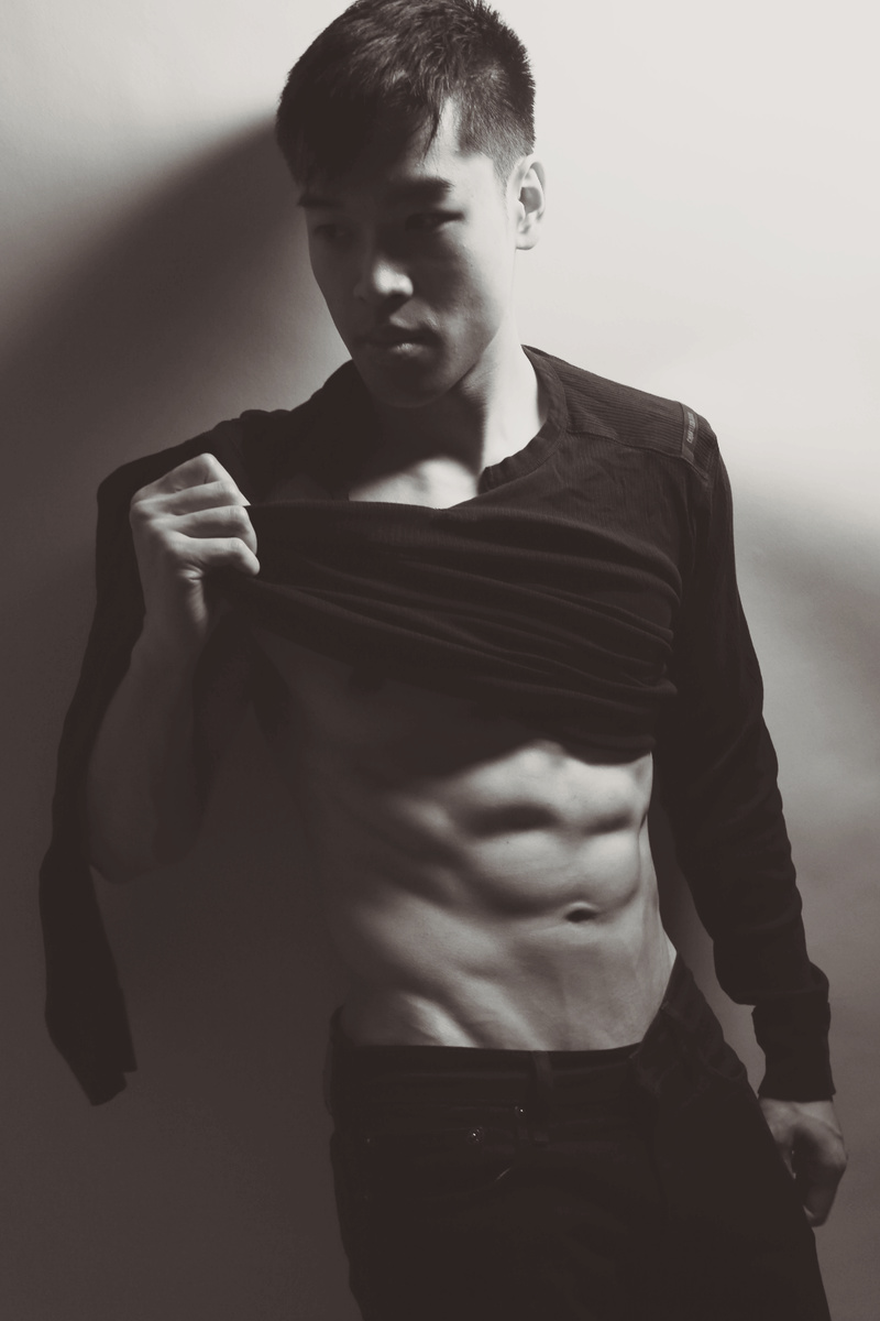 Male model photo shoot of Sean Nguyen