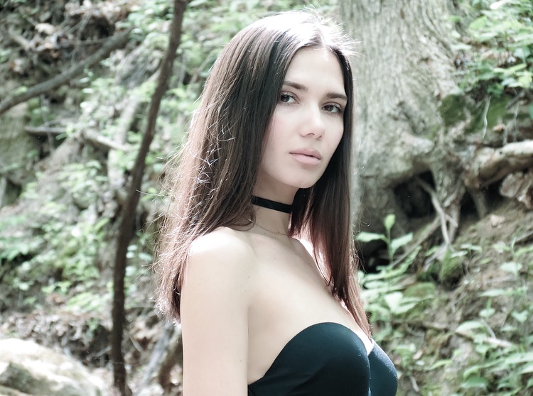 Female model photo shoot of Anastasiya Z