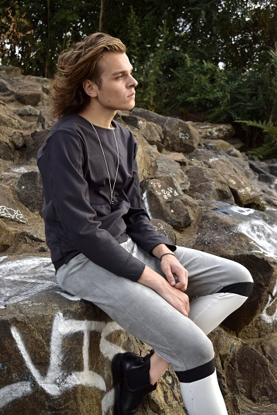 Male model photo shoot of BrandoIV