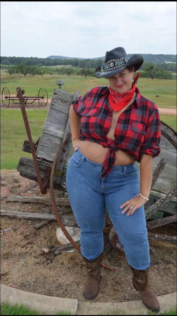 Female model photo shoot of Amazing Goddess in Somewhere out West on a farm