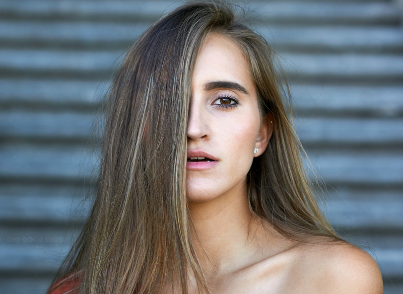 Female model photo shoot of MariaMonica