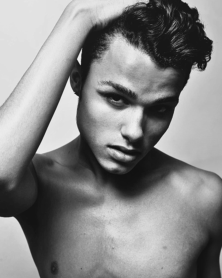 Male model photo shoot of Tomas_Matos