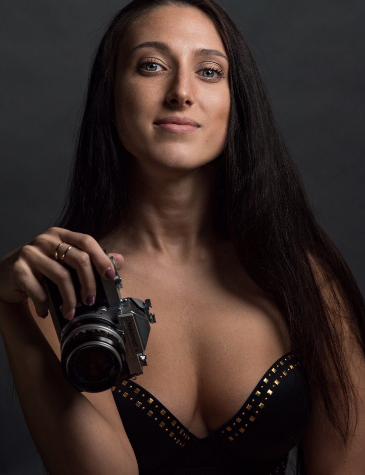 Female model photo shoot of katerynavasylieva