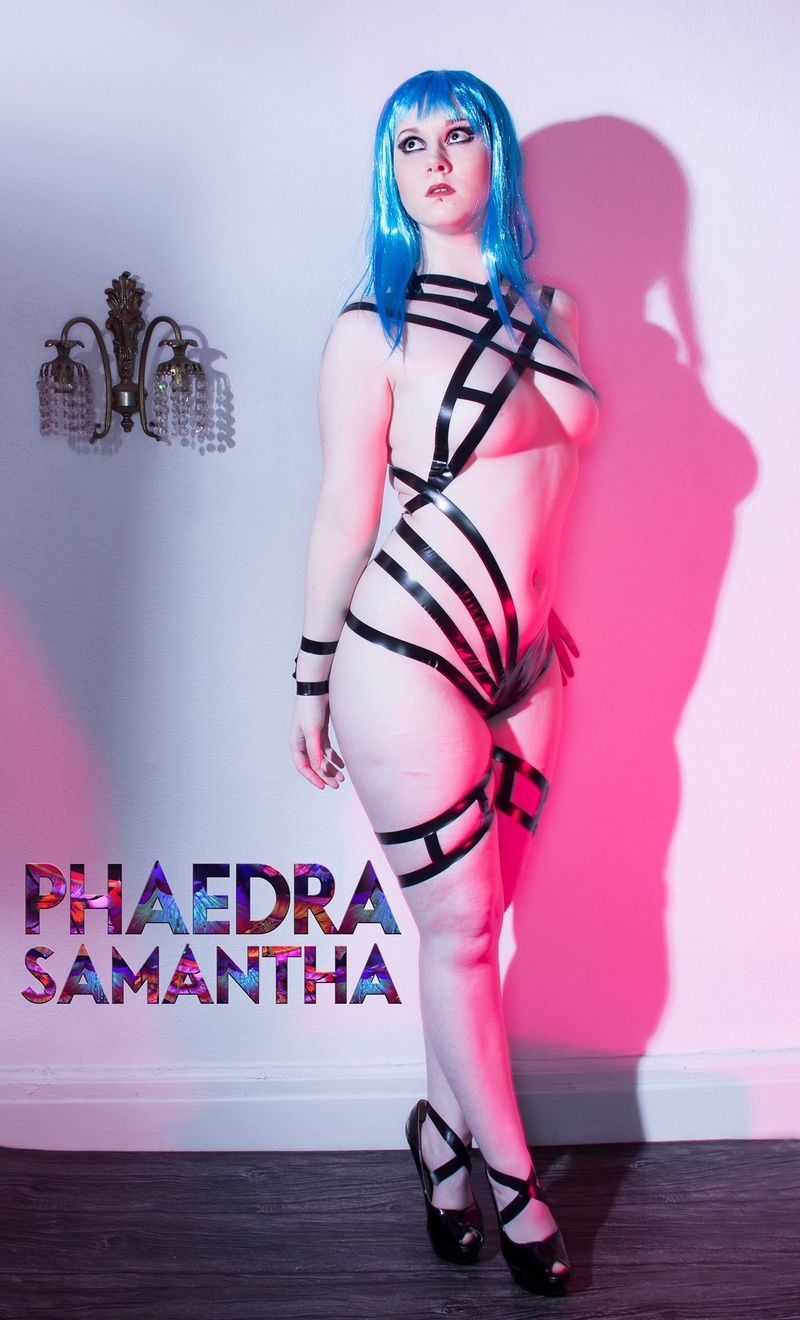 Female model photo shoot of Phaedra-Samantha