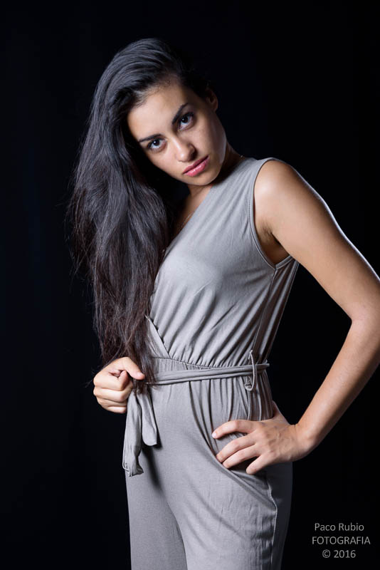 Female model photo shoot of yasmina93