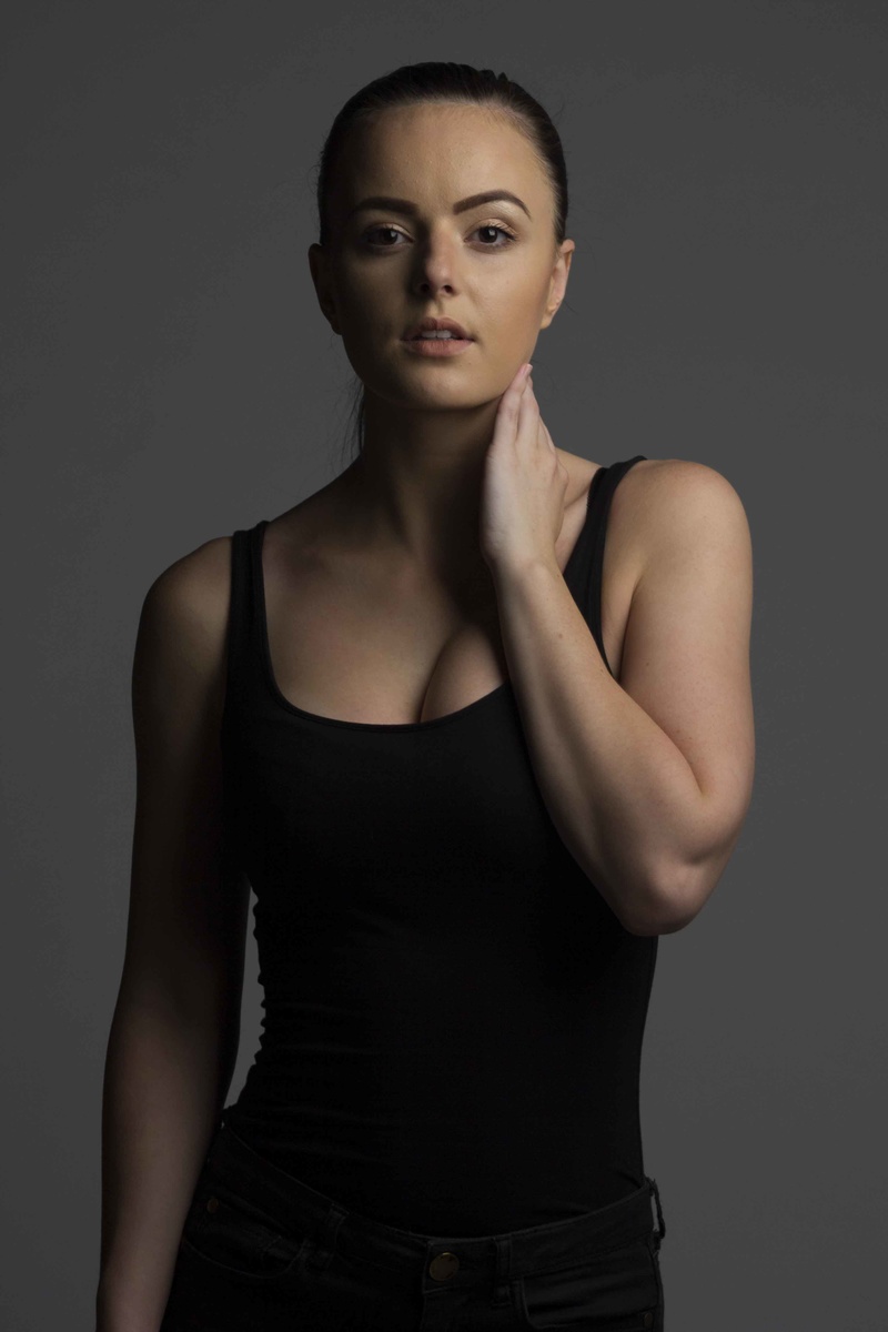 Female model photo shoot of Laura Goldup