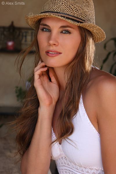 Female model photo shoot of Eleya Maureen