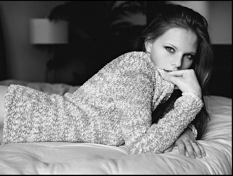 Female model photo shoot of Starry Violet Skye