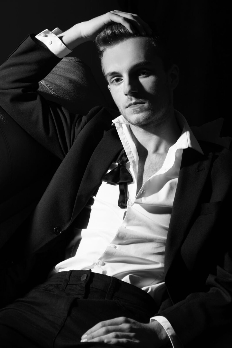 Male model photo shoot of Harry Swanston in Studio
