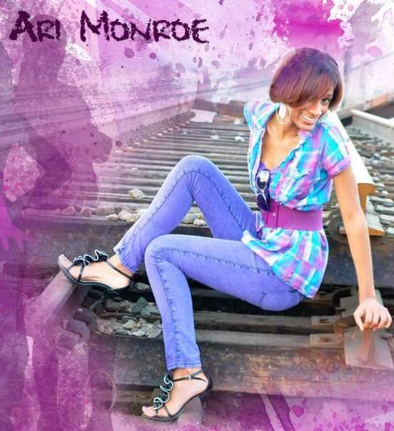 Female model photo shoot of AriMonroe