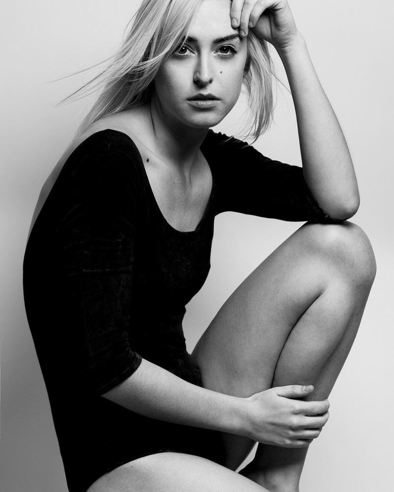 Female model photo shoot of Jenny Linke