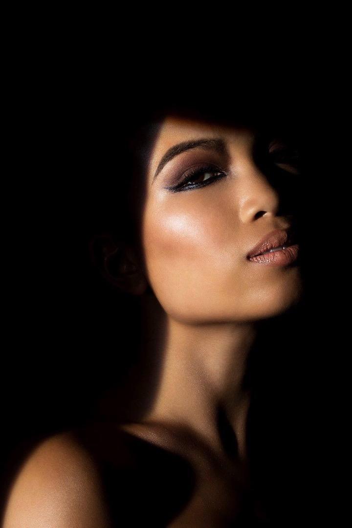 Female model photo shoot of KamilahGonzales