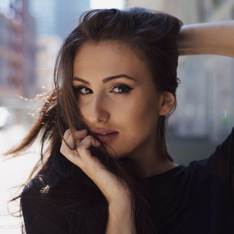 Female model photo shoot of Fezin