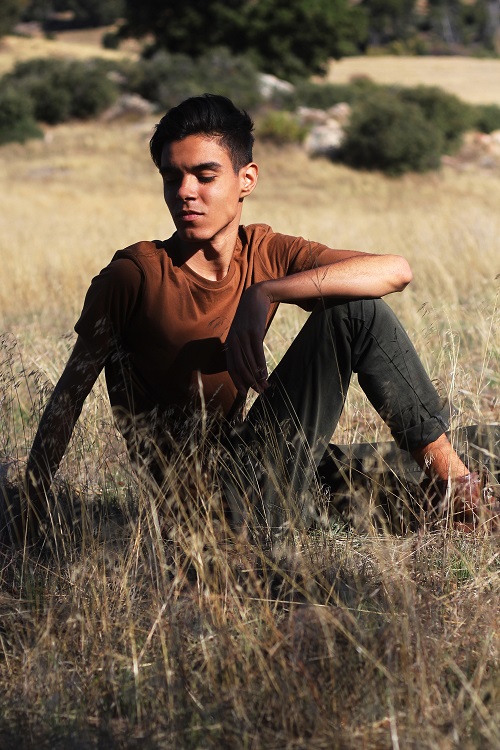 Male model photo shoot of Gjaidan