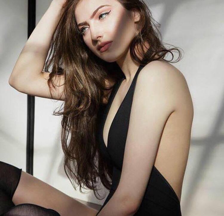 Female model photo shoot of Beauty By Crystal B
