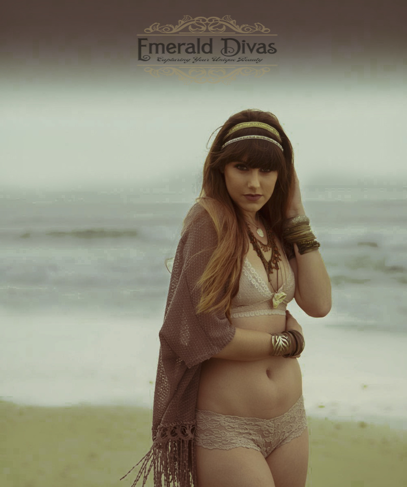 Female model photo shoot of Emeralddivas 