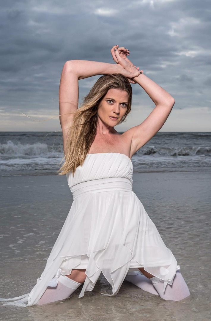 Female model photo shoot of Graciemodel in Clearwater Beach
