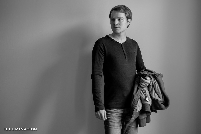 Male model photo shoot of Hendrik Maass by illumination in Berlin