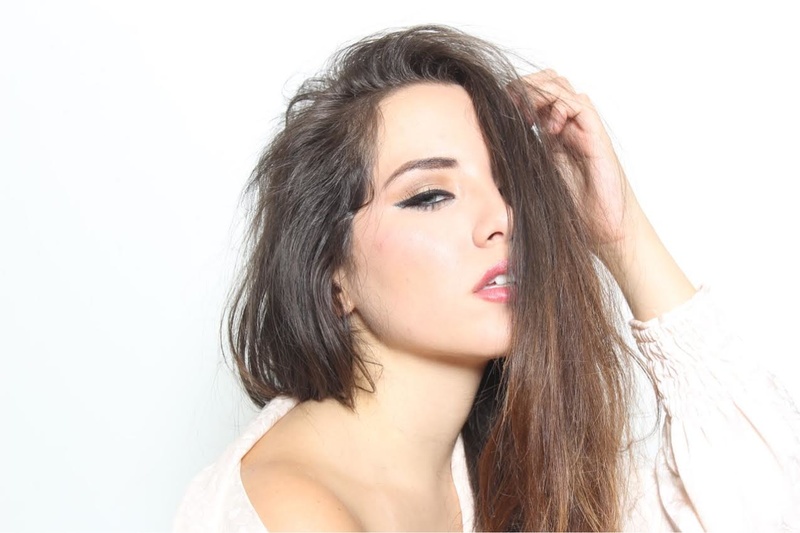 Female model photo shoot of Lauren Perez Llorca