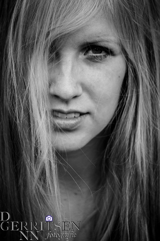 Female model photo shoot of liekeheijne