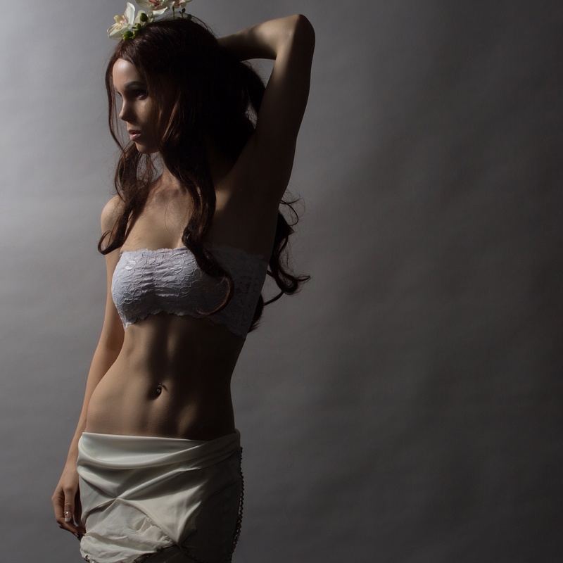 Female model photo shoot of Layna_Karlek
