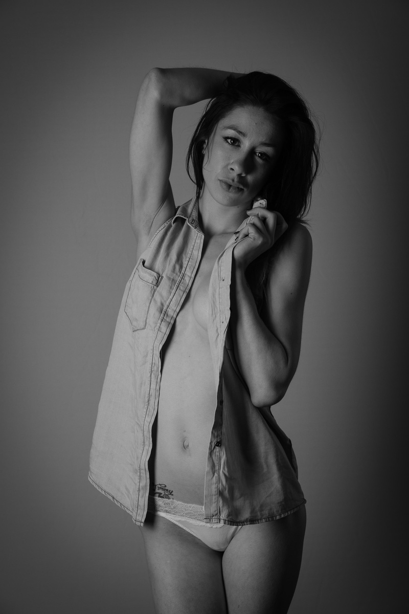 Female model photo shoot of krystal robinson