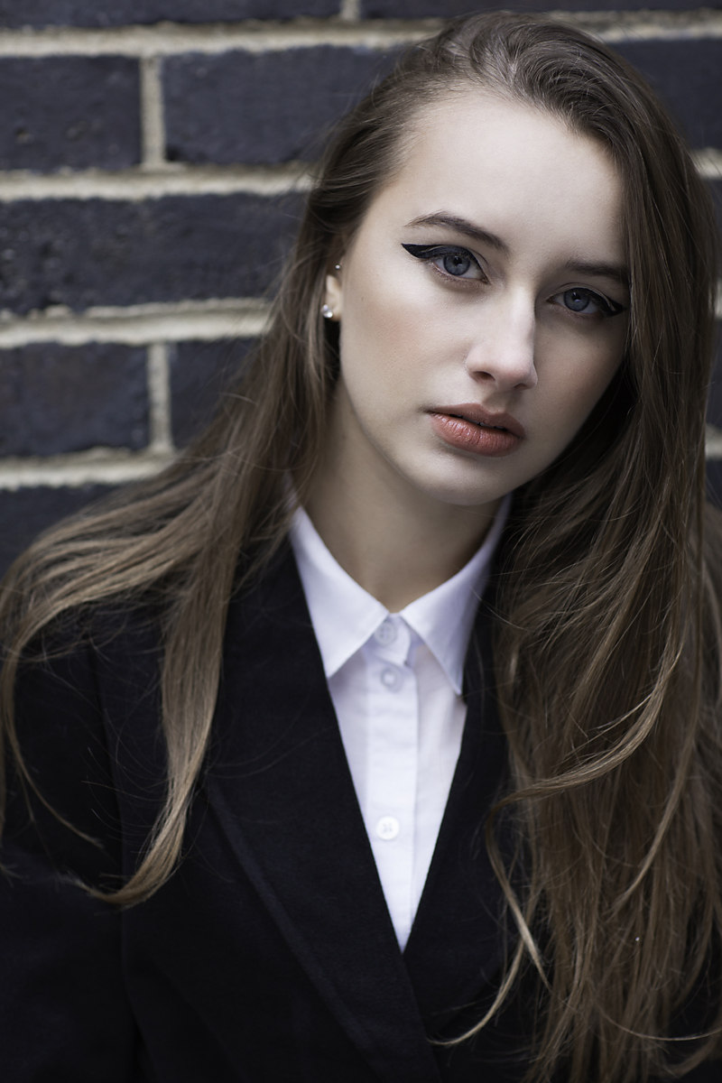 Female model photo shoot of brunaalexaphotography in London