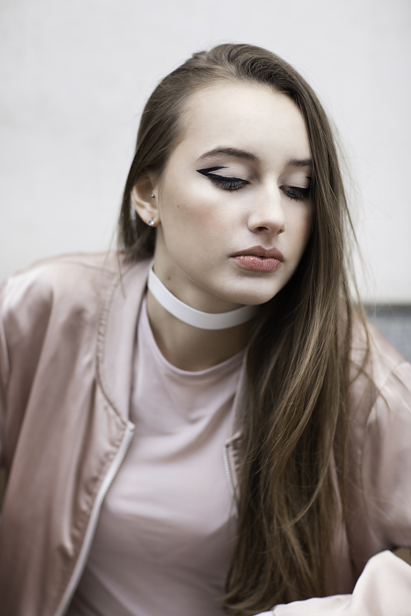Female model photo shoot of brunaalexaphotography in London