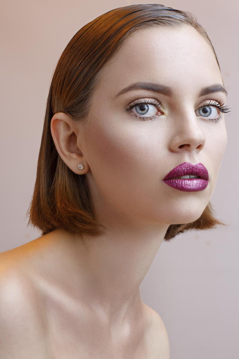 Female model photo shoot of Lydia_Tzirkova by PORFOMUA