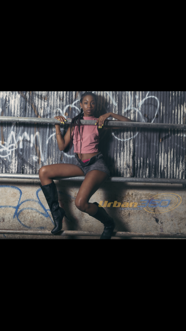 Female model photo shoot of LatricetheQueen