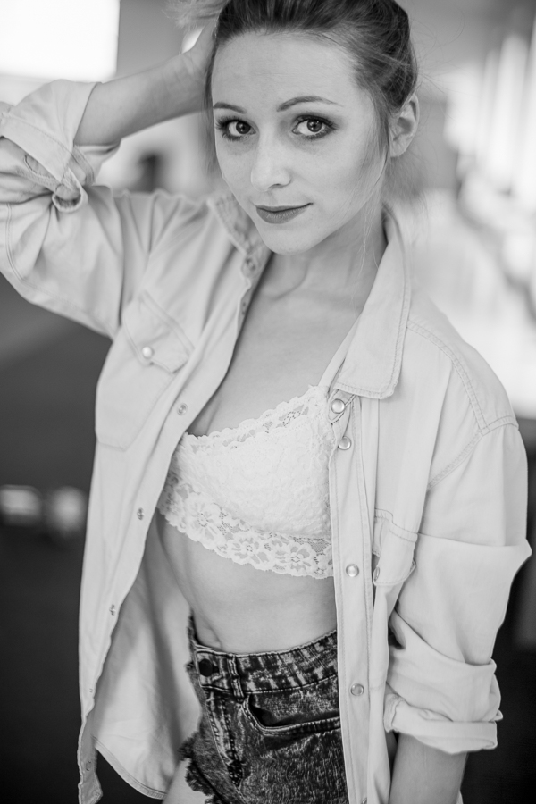 Female model photo shoot of Mel Bom