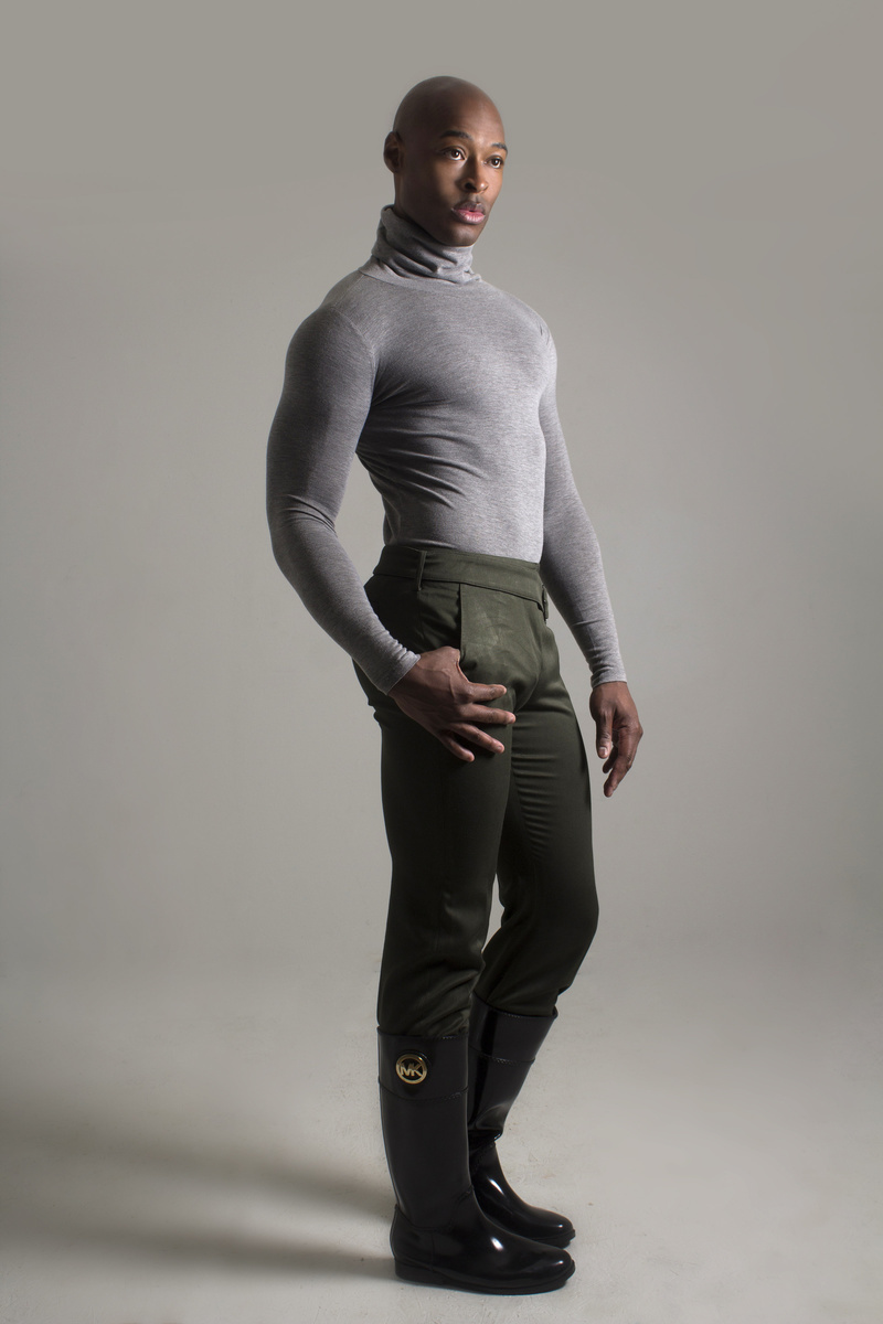 Male model photo shoot of Travis Grant by Ty Xavier Weldon