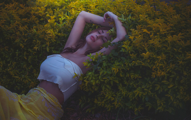 Female model photo shoot of Shay Laren by Joshua Darling