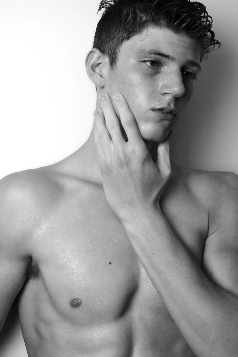 Male model photo shoot of Jarrod Heverly