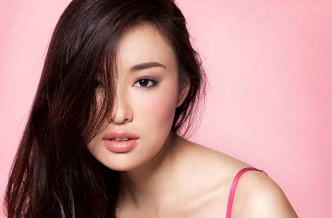 Female model photo shoot of AgnesChan Makeup