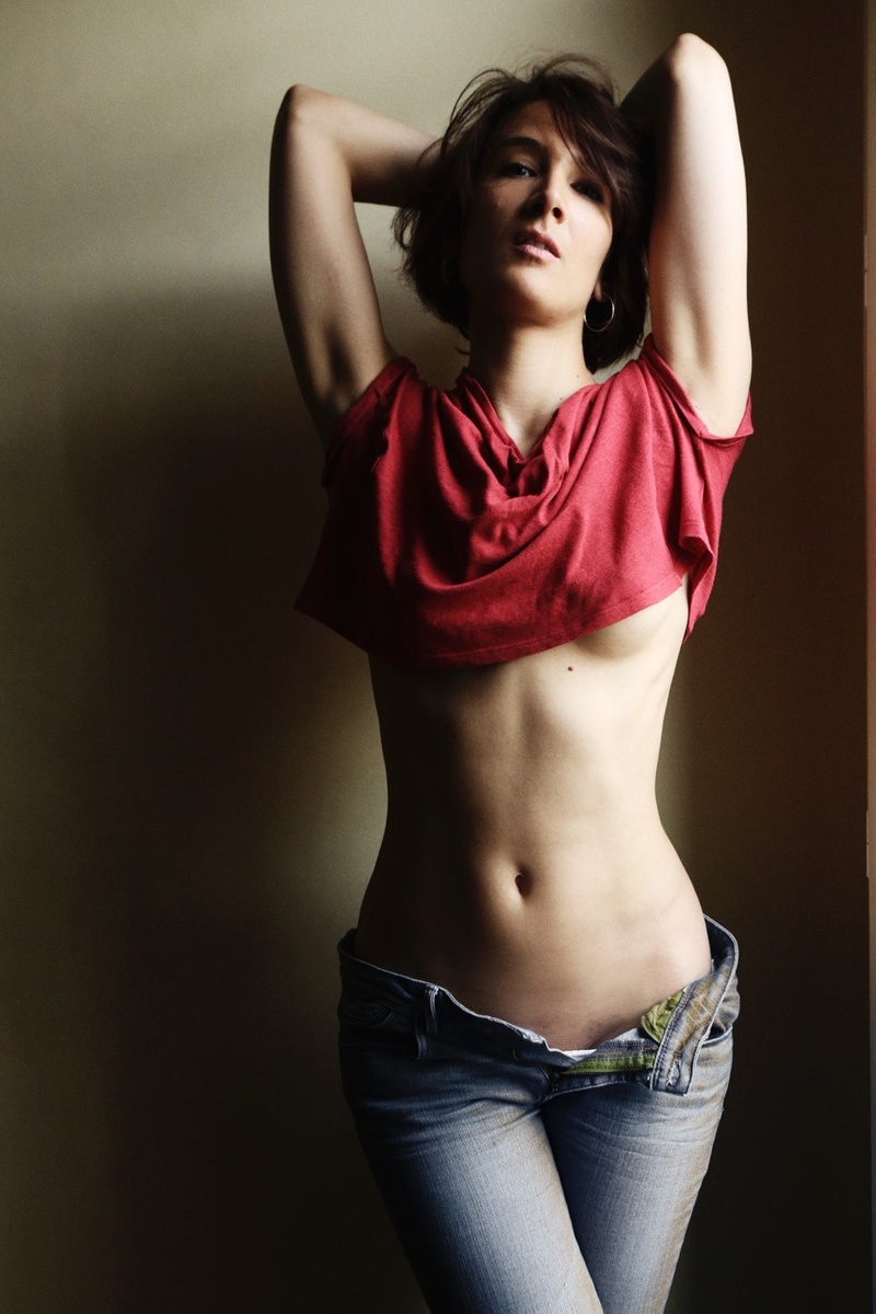 Female model photo shoot of Cerize