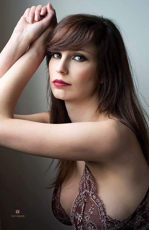 Female model photo shoot of Hannah Jayde by LGImages