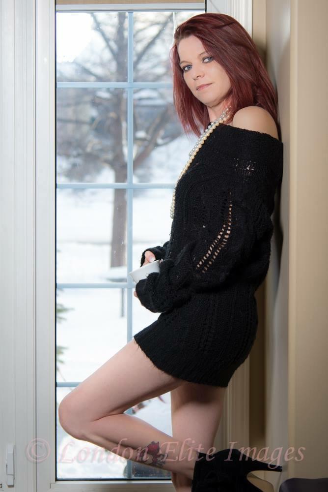Female model photo shoot of Jenn Stacey 
