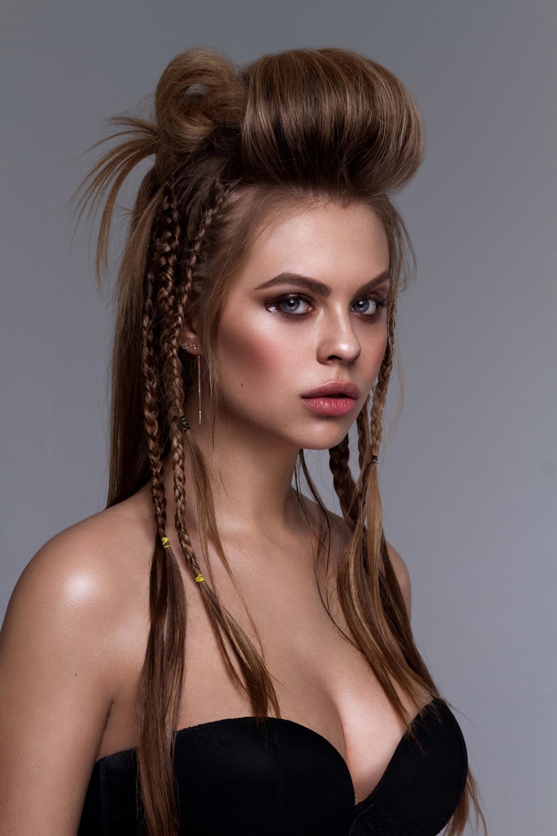 Female model photo shoot of Anna Polyaskovskaya