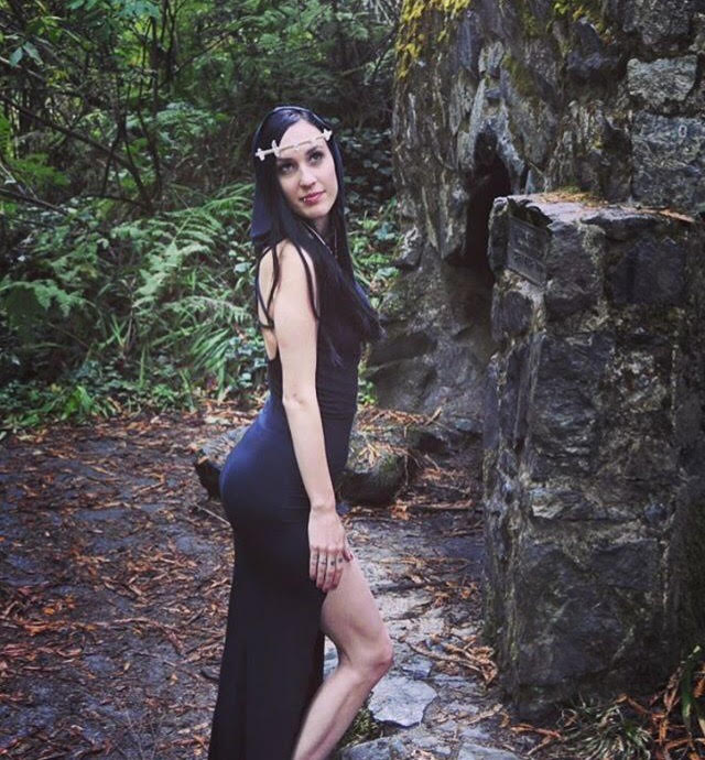 Female model photo shoot of Brooke_Oneil in Humboldt County