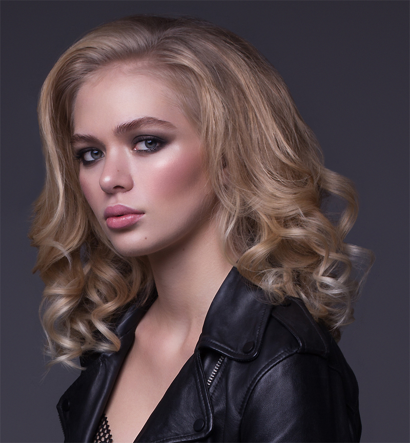 Female model photo shoot of Natalia Gavrilova