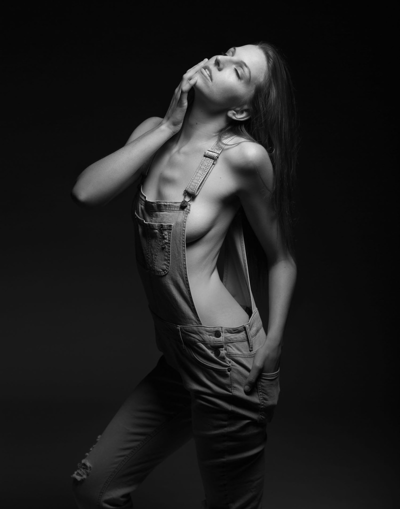 Female model photo shoot of Jen_Shipley by Rickey M