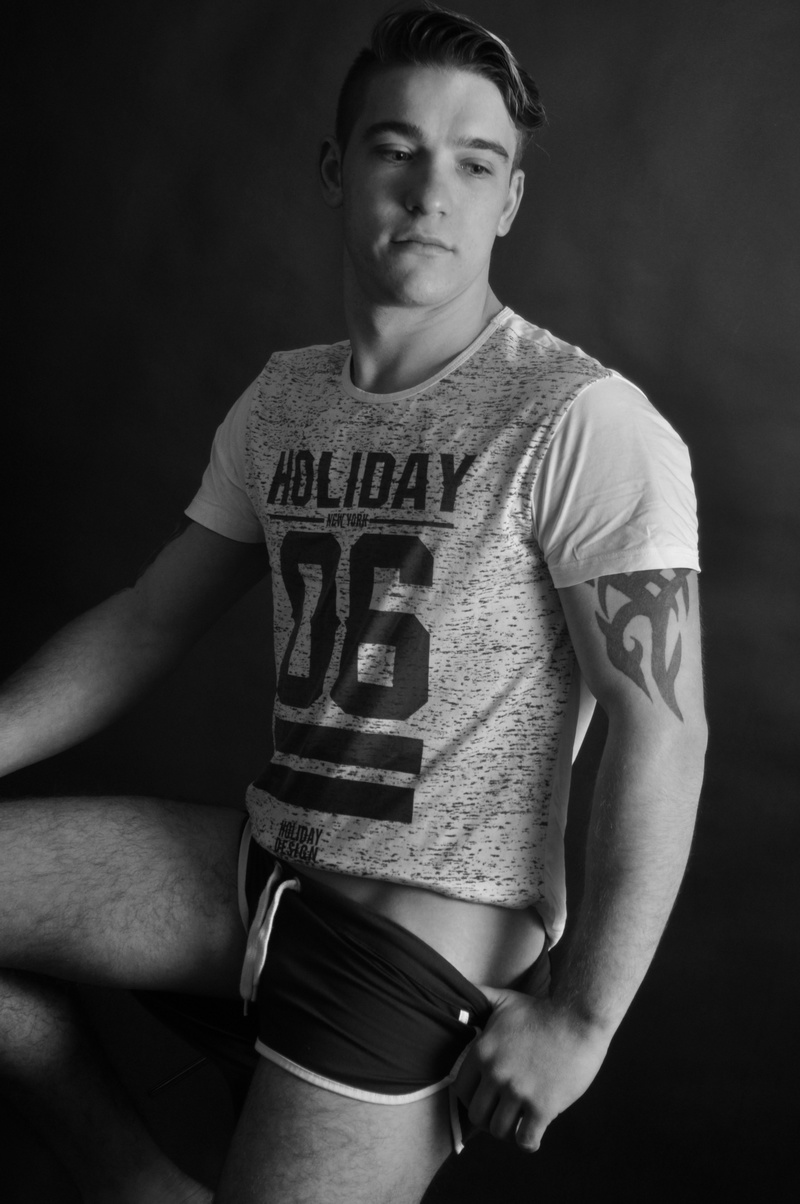 Male model photo shoot of Paolo Petru