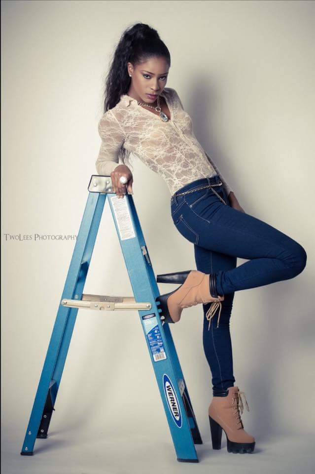 Female model photo shoot of Chamond Brooks