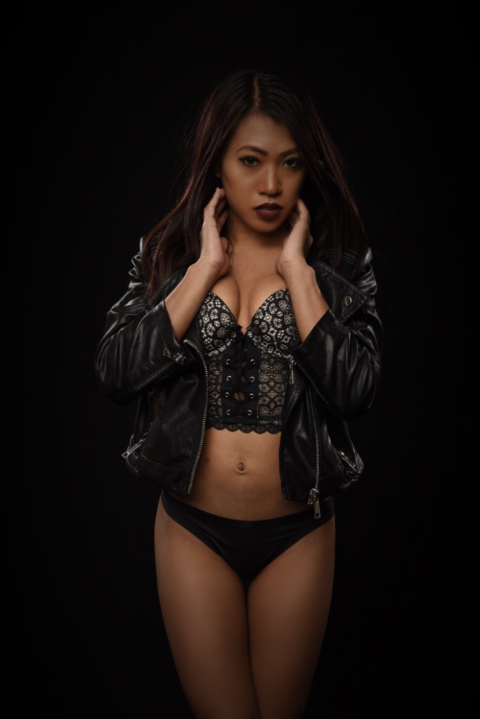 Female model photo shoot of Lynaa-Marie 