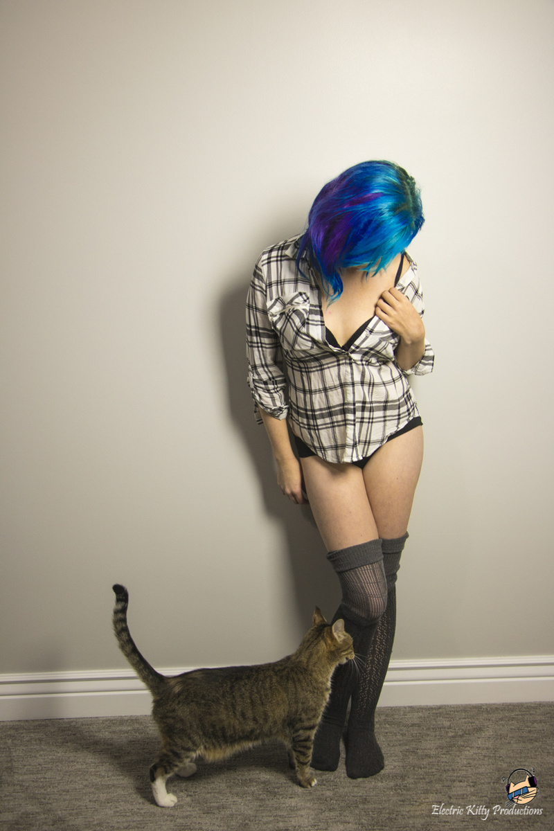 Male and Female model photo shoot of Meowser Kat and JessicaMatusik in Chicago, IL