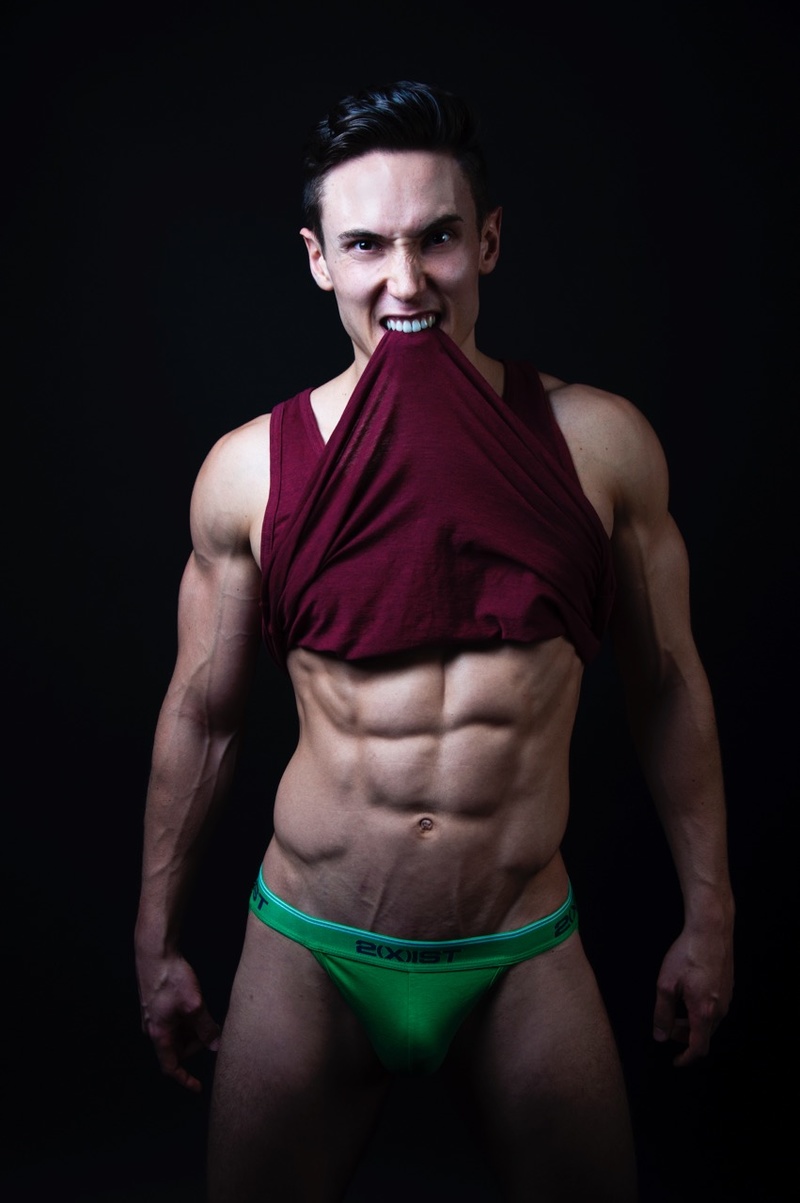 Male model photo shoot of Alec Varcas
